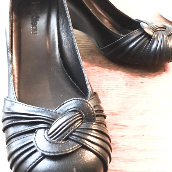 Le Chateau charcoal grey wedge dress shoes - Picture 8 of 9